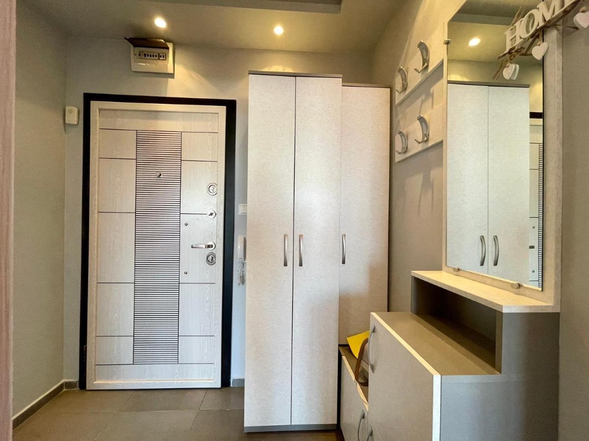 Апартамент Чаролит / Apartment Charoite 부르가스 외부 사진