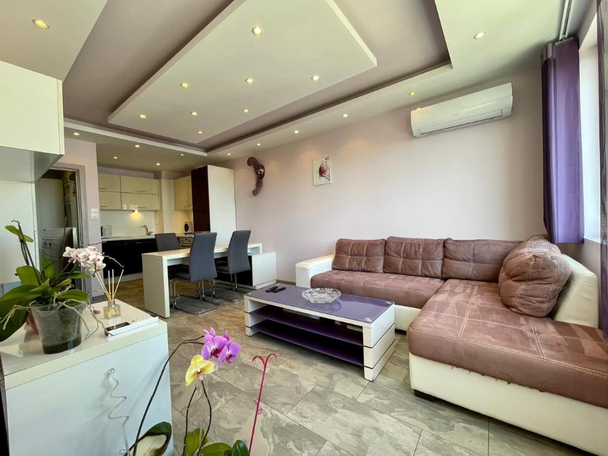 Апартамент Чаролит / Apartment Charoite 부르가스 외부 사진