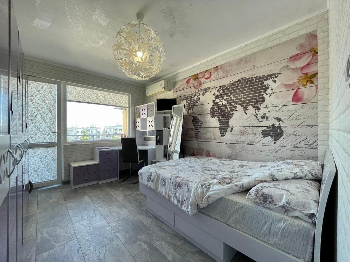 Апартамент Чаролит / Apartment Charoite 부르가스 외부 사진